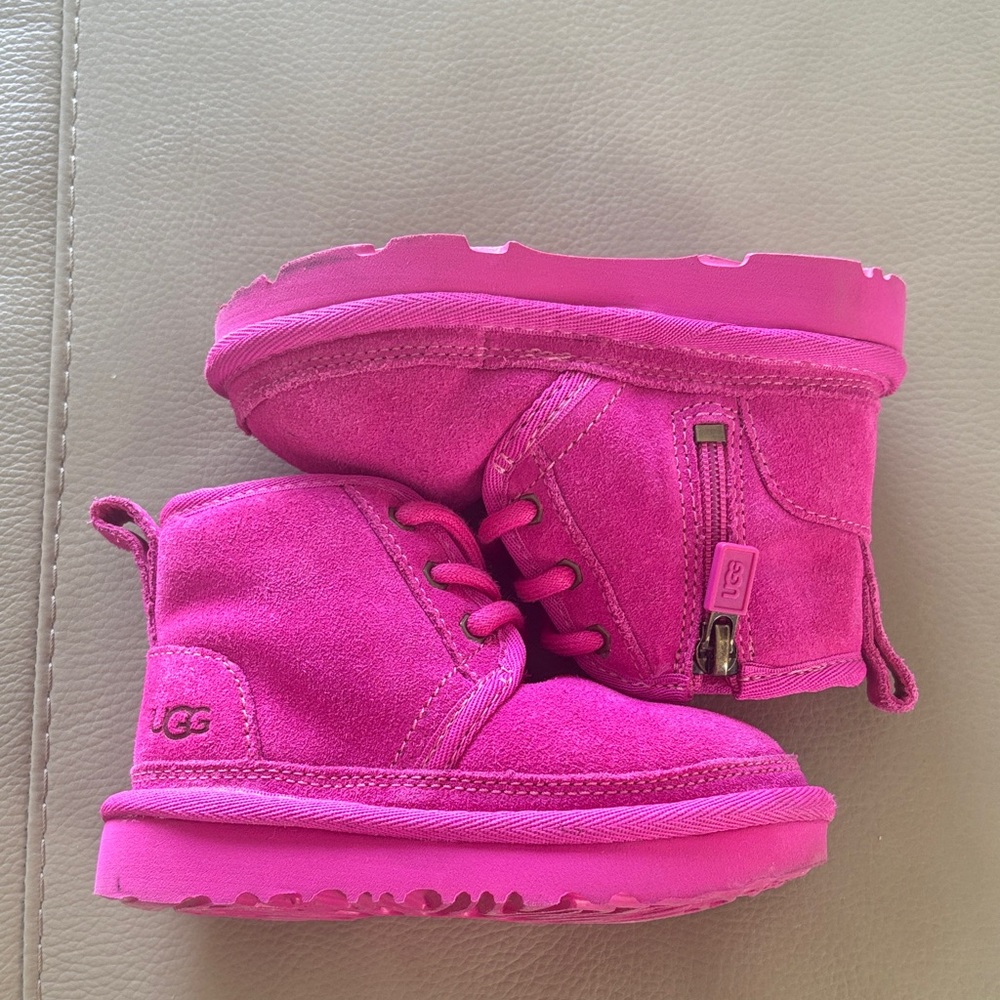 UGG Neumel Kids Fuchsia Boots